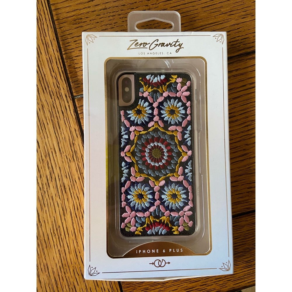 Zero gravity phone case